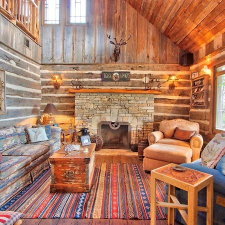 Log Cabin At Old Glory Ranch Villa Wimberley Ngoại thất bức ảnh