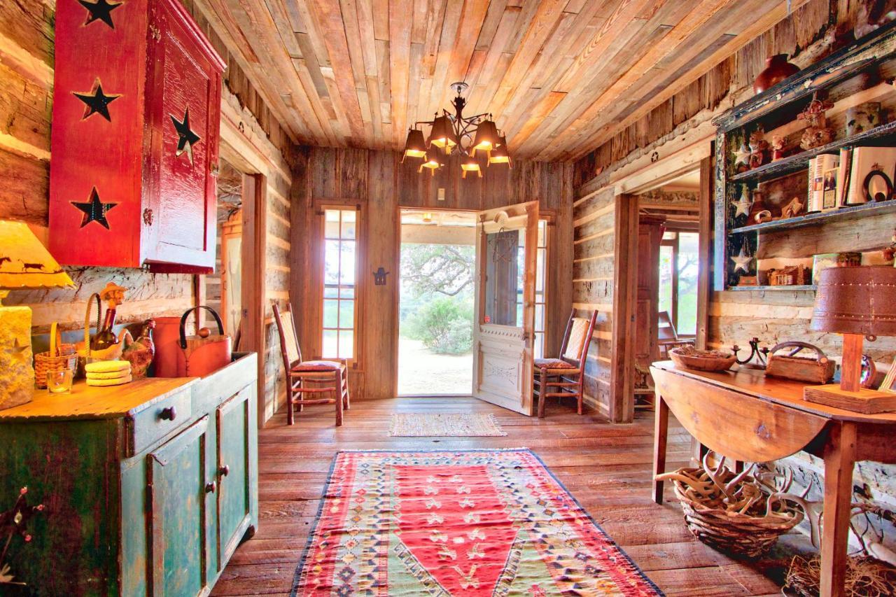 Log Cabin At Old Glory Ranch Villa Wimberley Ngoại thất bức ảnh