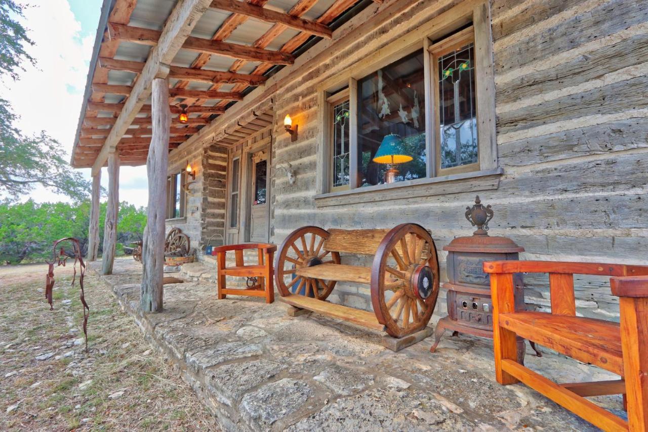 Log Cabin At Old Glory Ranch Villa Wimberley Ngoại thất bức ảnh